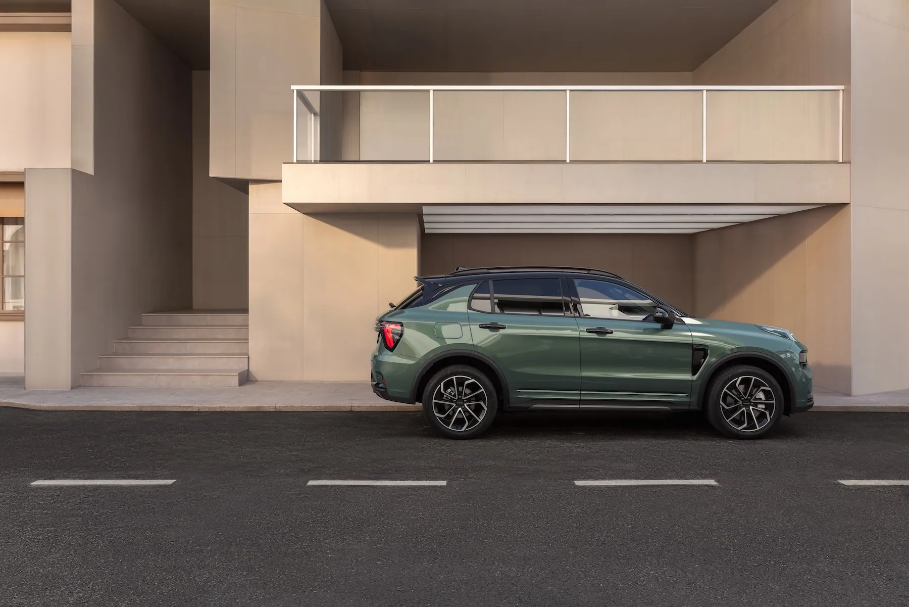 Lynk & Co 01 — Híbrido enchufable · SUV compacto urbano disponible en Grupo Autossan, Bahía Blanca