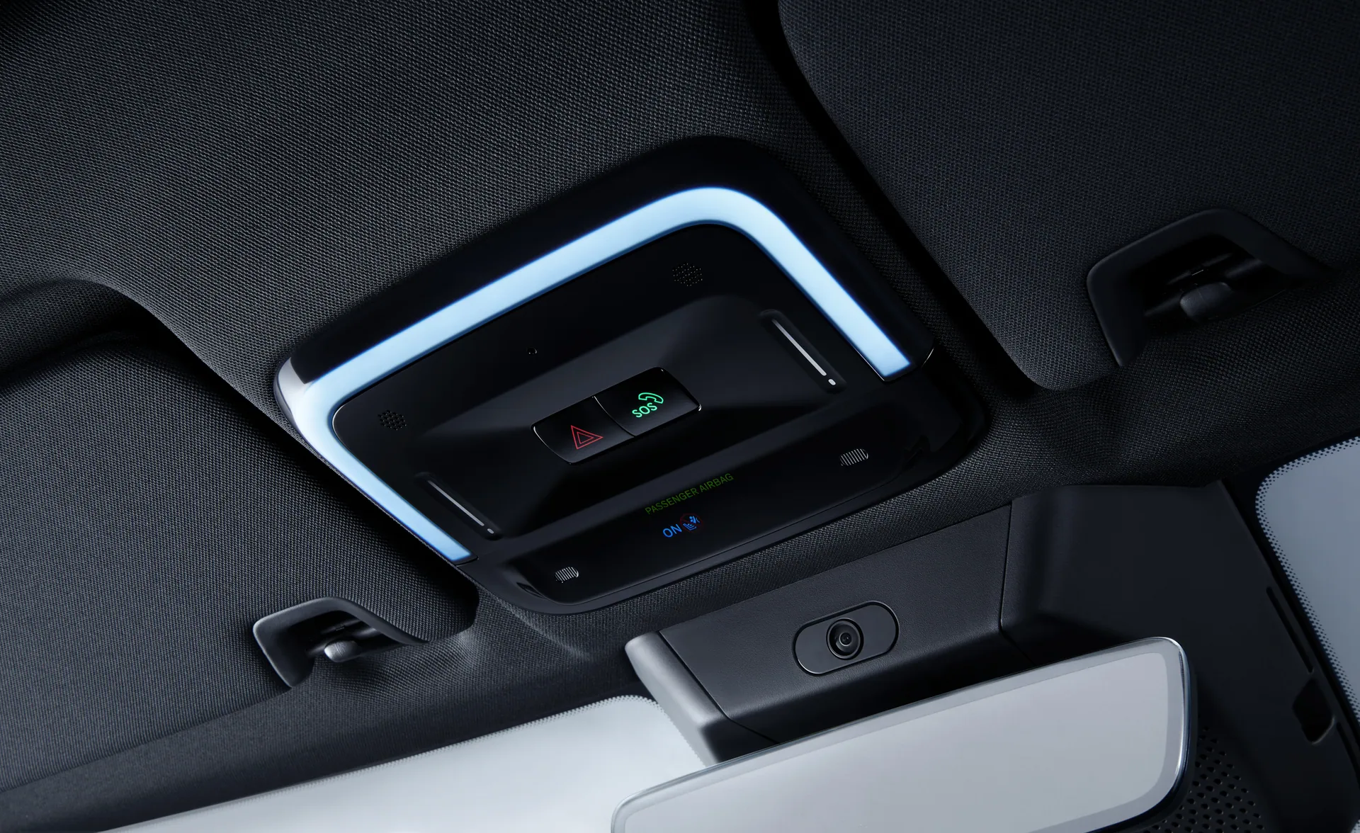 Lynk & Co 01 — Journey camera interior